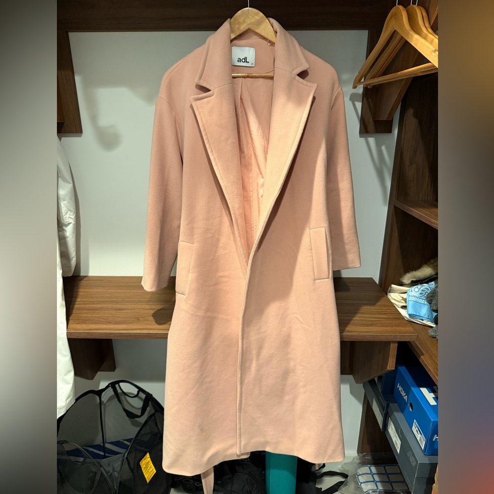 Women long coat in pink/cream